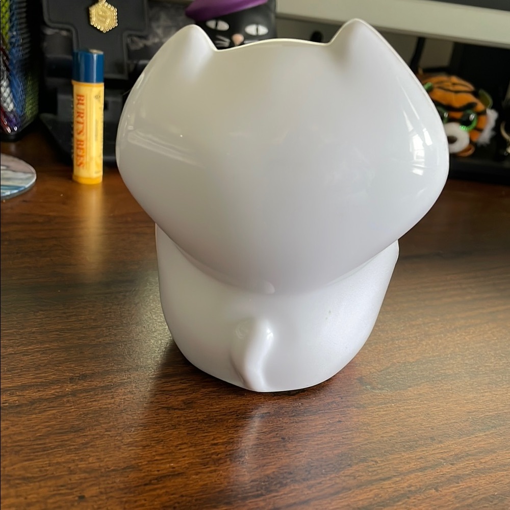 Cute Cat Sticky Note Holder - Picture 2 of 3